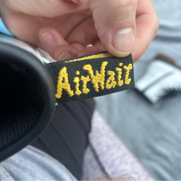 Dr. Marten Kids White Patent Combat Boot Lace-Up Chunky Sole Mini Grunge size 6 - Picture 6 of 11